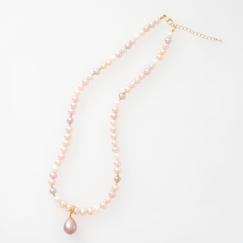 Freshwater Pearl pendant+ drop-shaped violet