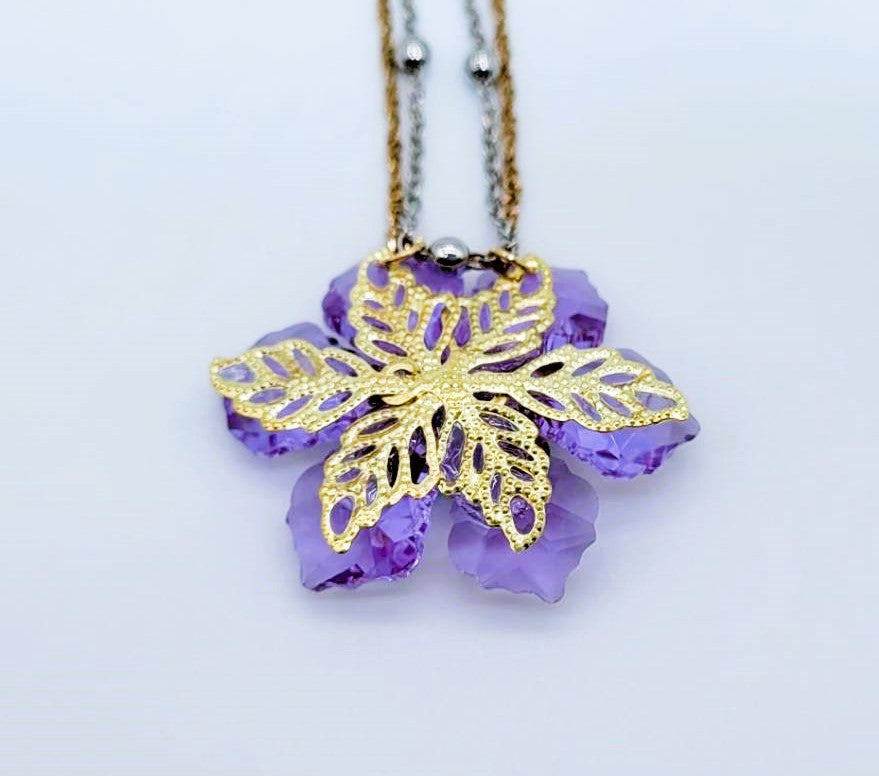 Necklace crystal flower purple