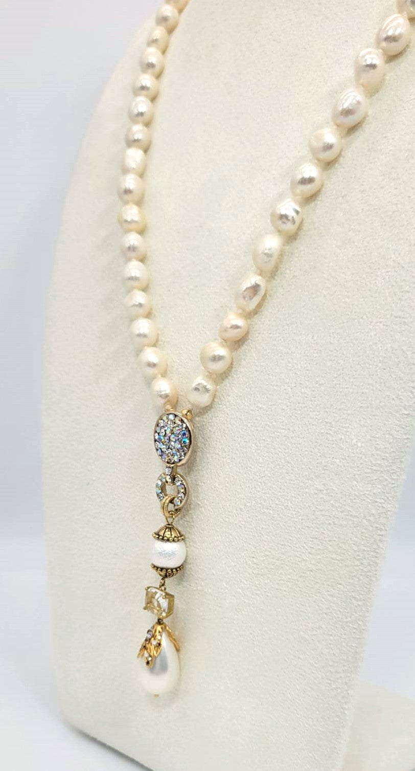 Necklace freshwater pearls crystal